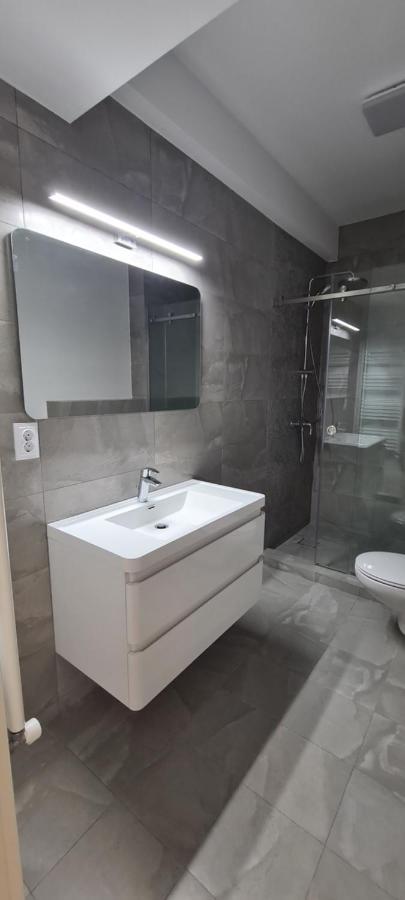 Aless 1 Apartment *