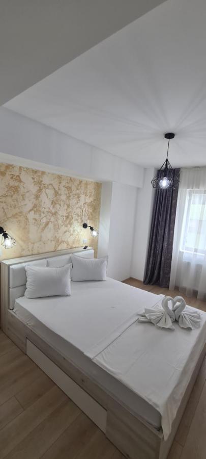 Aless 1 * Mamaia