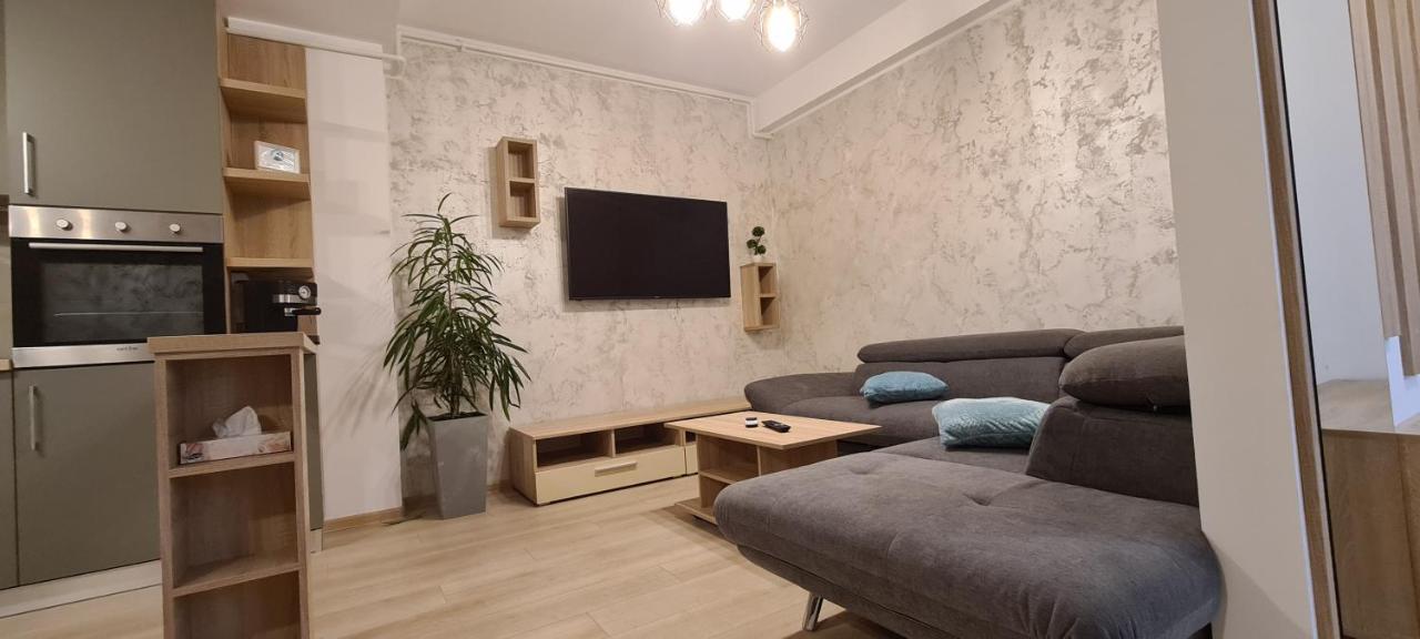 Apartment Aless 1 *